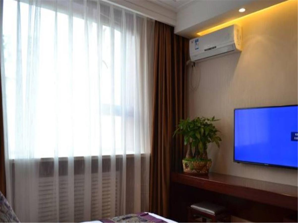 Lanzhou Golden Apple Boutique Hotel Exterior photo